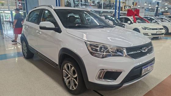 CAOA CHERY TIGGO 2 1.5 MPFI 16V FLEX LOOK 4P AUTOMÁTICO CAOA CHERY TIGGO 2 1.5 MPFI 16V FLEX LOOK 4P AUTOMÁTICO